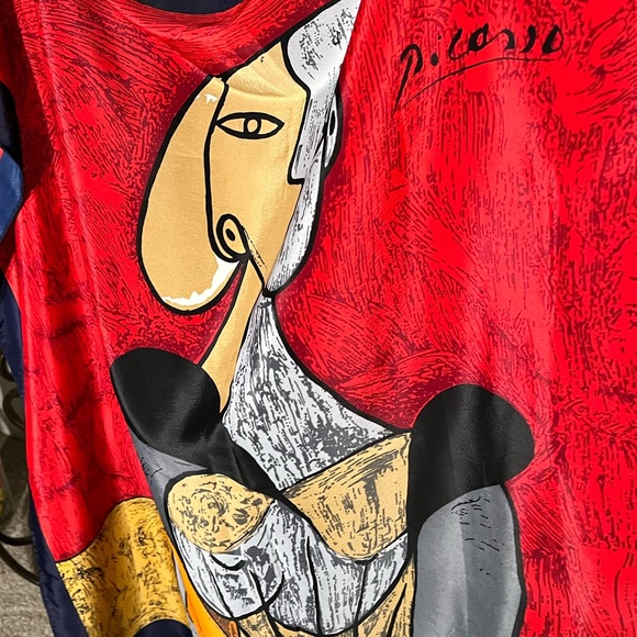 🟤REINE SEIDE PRE-LOVED AUTHENTIC ARTFUL 90’S PICASSO 100% SILK SQUARE SCARF - Picture 4 of 8